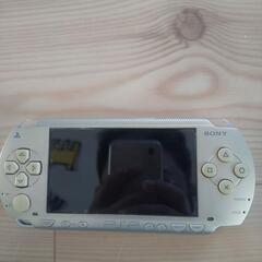 【⠀取り引き中⠀】PSP1000ゴールド色メモリースティック8GB付きの画像
