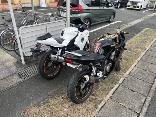 ヒョースン　GT250  白