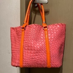 DIANA ピンク×オレンジ テープ編みバッグ　ミニポーチ付きの画像