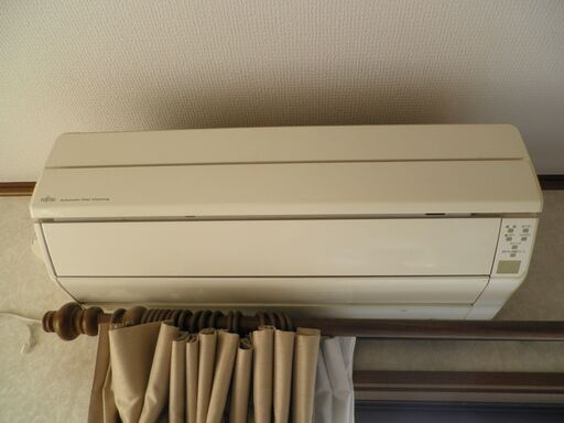 中古　富士通　インバーター冷暖房エアコン AS-R25V－W 8畳用