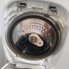東芝 TOSHIBA 真空圧力IH 炊飯器 RC-10VQC 5.5合炊きの画像