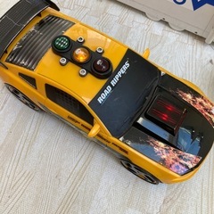 車のおもちゃの画像