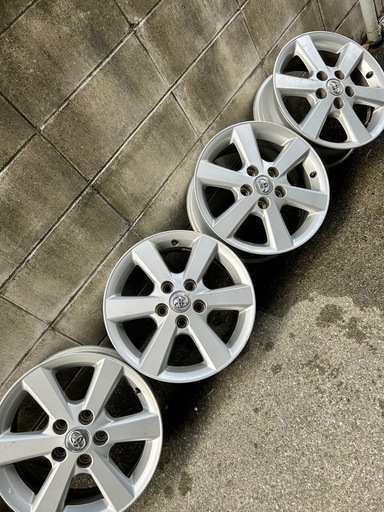 16インチ　純正アルミホイール４本