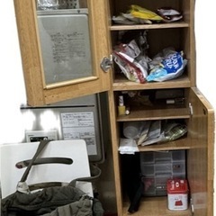 欧米風隙間棚の画像