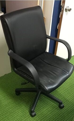 回転イス ④￥1,000