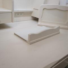 白い学習机　美品（決まりました）の画像