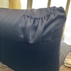 ligne roset 1人掛けカラン ジャガードブラック　リモコンポケット付きの画像