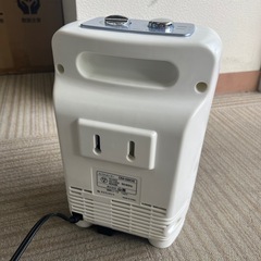 【超美品‼️】山善 YAMAZEN ミニファンヒーター 温度調節可能 転倒OFF の画像