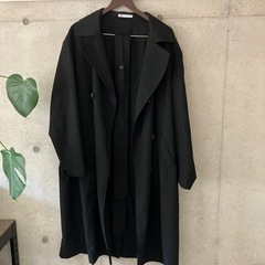【ZARA】黒　メンズＸＬ　トレンチコート　の画像