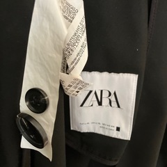 【ZARA】黒　メンズＸＬ　トレンチコート　の画像