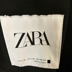 【ZARA】黒　メンズＸＬ　トレンチコート　の画像