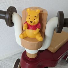 くまのプーさんおしゃべりウォーカーライダー　タカラトミー　の画像