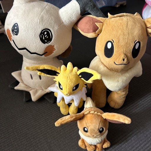 ポケモン　ぬいぐるみ　イーブイ