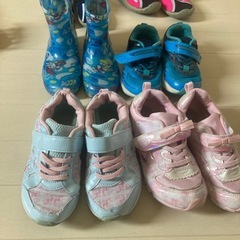 15-19のサイズの靴の画像