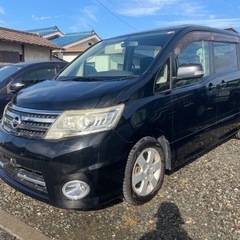 セレナ　ハイウェイスターの画像