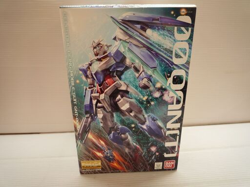 ☆28　【未組立】　1/100　MG　GNT-0000　ダブルオークアンタ　劇場版 機動戦士ガンダム00(ダブルオー) 　プラモデル　ガンダム