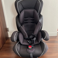 1歳〜11歳まで使用チャイルドシート