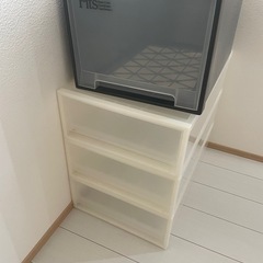 収納ボックスの画像