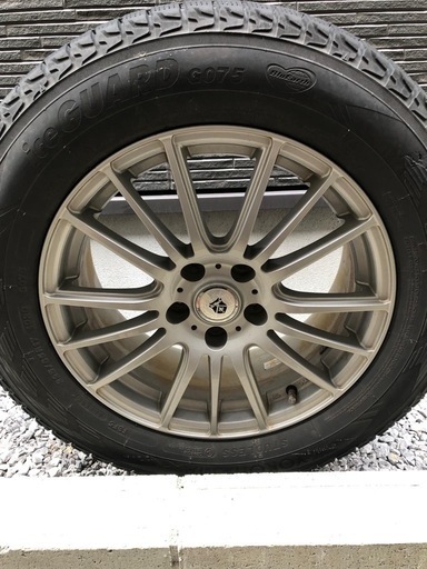 スタッドレスタイヤ