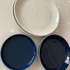 食器　大・中・小　各2枚、合計6枚セット