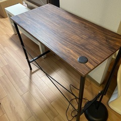 作業用テーブル