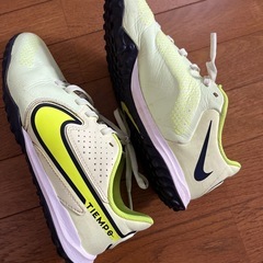 ナイキ　サッカーシューズ　21.5の画像