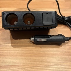 シガーソケット　充電器　コンセントの画像