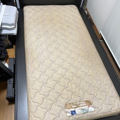 【無料！】【30日まで】【相模原市南区】マットレス(ベッドフレー...