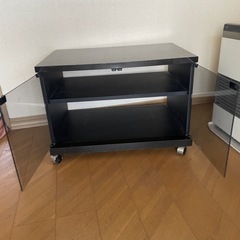 テレビボードの画像
