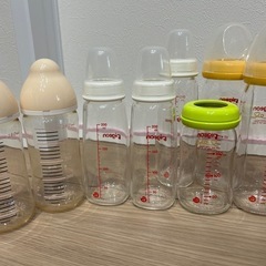 コンビ除菌じょーずα と哺乳瓶8本セットの画像