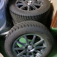 スタットレスタイヤ195/65R16の画像