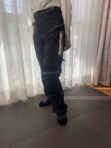 売却済み美品　KOMINE バイクパンツ 黒