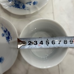 ナゴヤセラミック　レトロ　青い花柄のカップとソーサー 3個セット　の画像