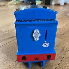 トーマス　おもちゃ　コイン入れの画像