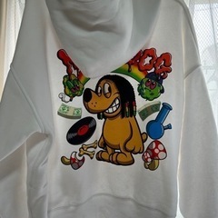 ナスティードッグトレーナーの画像