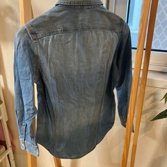GAPキッズ140㎝デニムシャツの画像