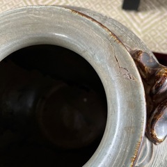 志楽焼【信楽焼】の大きな壺　台付の画像