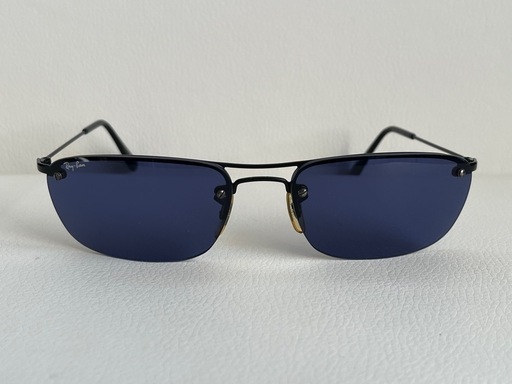 Ray-Ban サングラス フレームブラック　レンズブルー色　RB3156 袋付