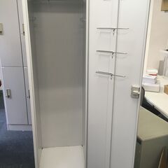 K【中古】掃除用ロッカー（SY-45）15年製 カギなし 豊國工業 掃除用具入れの画像