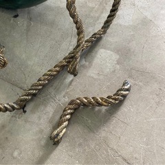 ガラステーブル 彫刻 象牙風 の画像