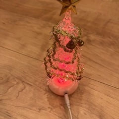 クリスマスツリー、照明器具の画像