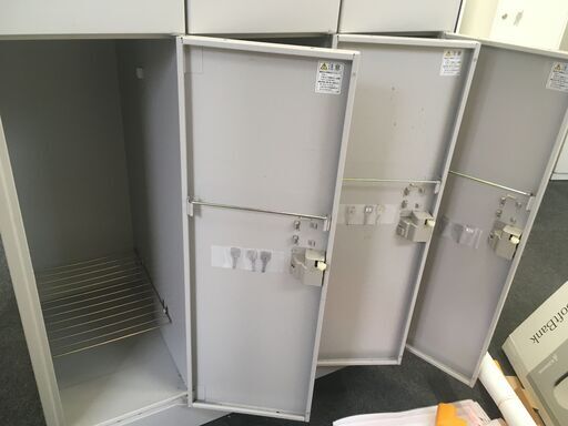 K【中古】多人数用ロッカー 6人用 ITOKI/イトーキ（HDT-6332SL-WE）カギ付き