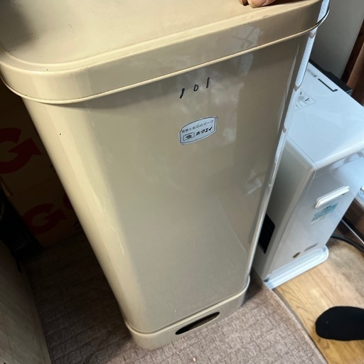 値段下げました！９０リッターのホームタンクです！