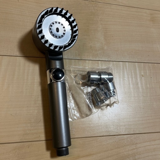シャワーヘッド マイクロナノバブル 節水 高水圧 ミスト節水80% 0.001mm ウルトラファインバブル 強力増圧 水流調整 4段階モード 手元止水 お風呂用品 カートリッジ付き 塩素除去 マイナス電荷ナノバブル 肌ケア 髪ケア 保湿 高水圧シャワーヘッド 低水圧 増圧用しゃわーへっど 取付簡単 M/K/G/Oアダプター付 クリスマス プレゼント 家庭用 BluwieBroka