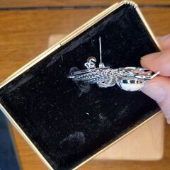 168 ブローチ（花柄）の画像