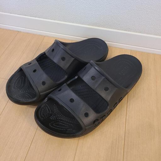 crocs　サイズM９\n\n自宅保管品です。ご不明な点は、お問い合わせ下さい。宜しくお願い致します。