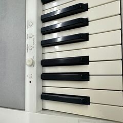 ジモティ来店特価!!　　電子ピアノ　KORG　B1　　2017　　ホワイト　　J-10247の画像