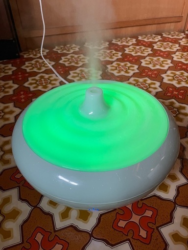 アロマ超音波加湿器 7色グラデーション点灯