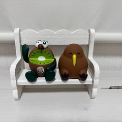 【飾り用❣️】ベンチと壁棚のまとめ売りの画像