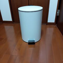 ふたつきゴミ箱